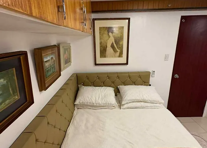 Cozy Hub Manila