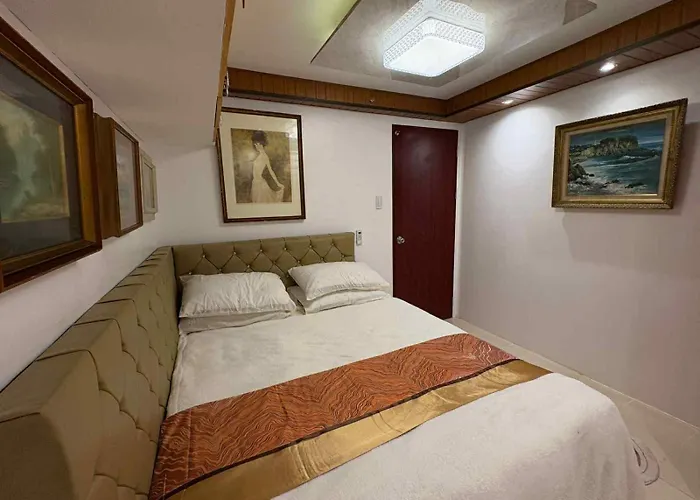 Bed & Breakfast Cozy Hub Manila